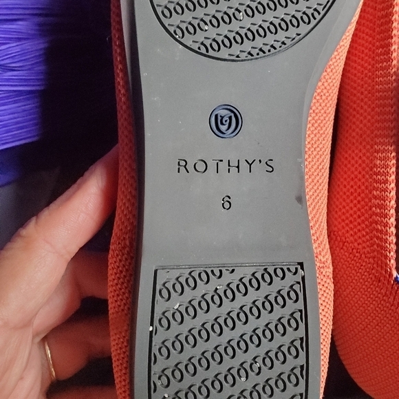 Rothy's persimmon/orange canvas size 6 round toe - Picture 5 of 8